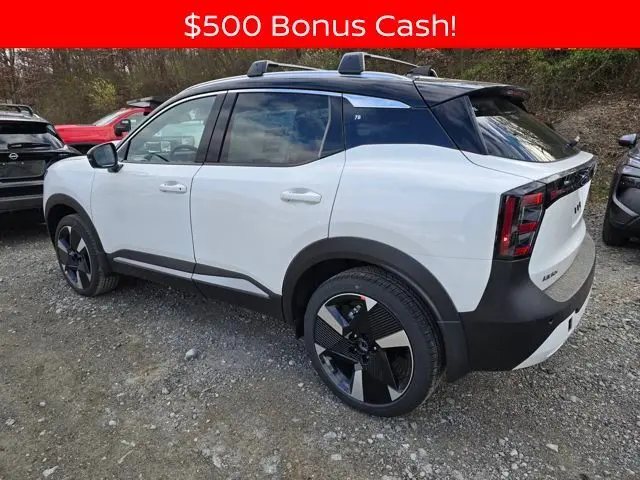 2026 Nissan Kicks SR photo 3