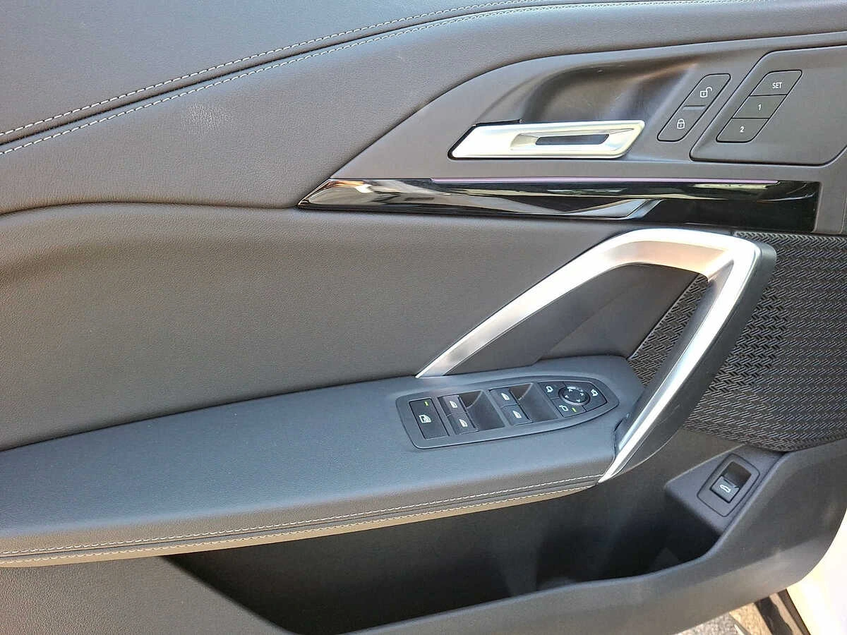 2026 BMW X1 28i - Photo 9