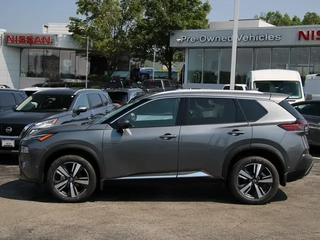 Used 2022 Nissan Rogue SL with VIN 5N1BT3CB0NC719393 for sale in Kansas City