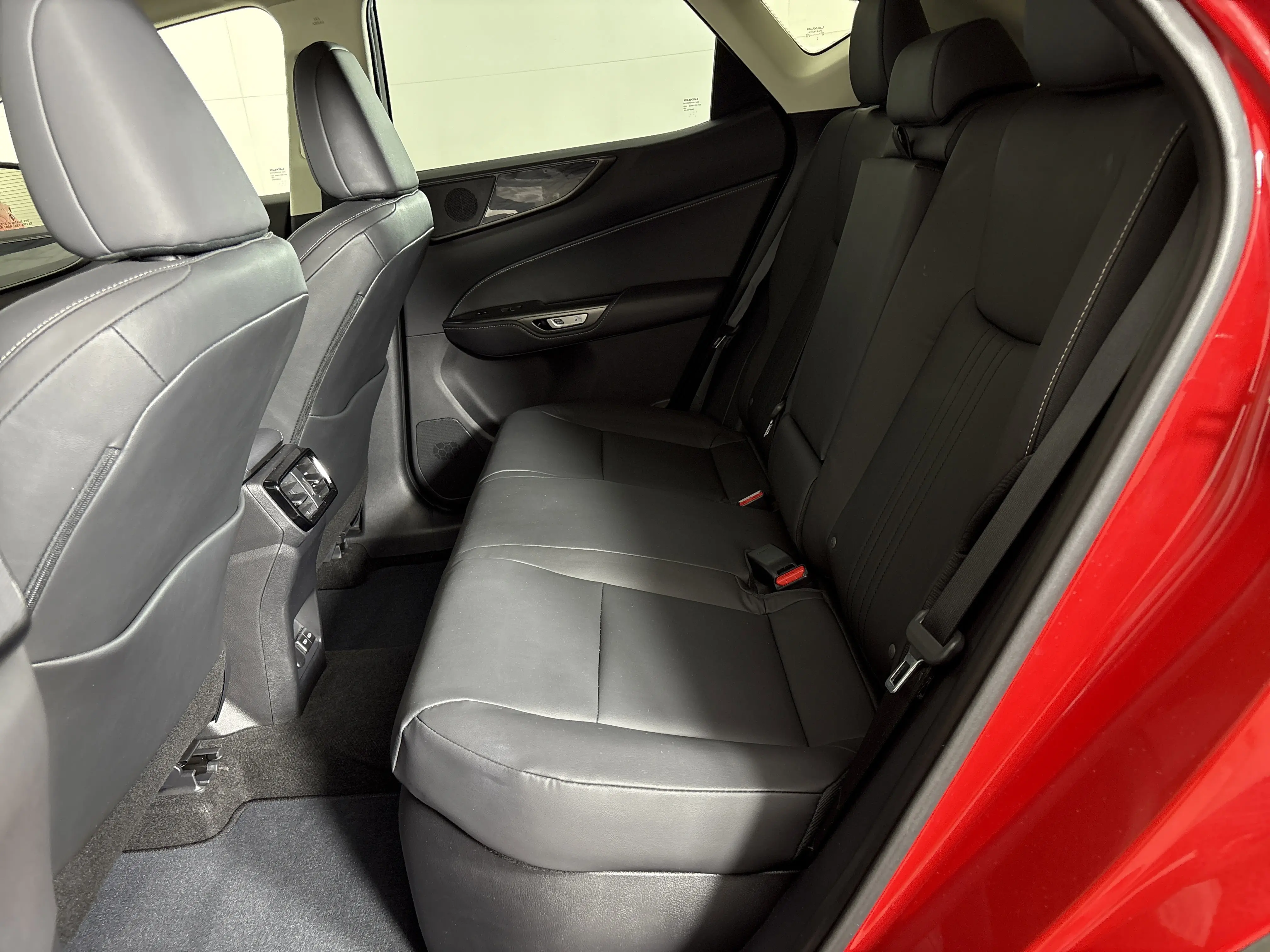 2024 Lexus NX 350h Premium AWD photo 17