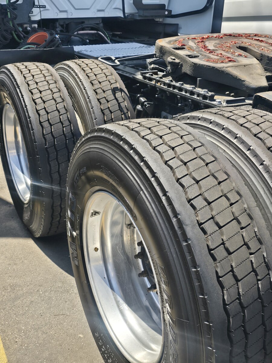 2021 International LT in CA — photo 6