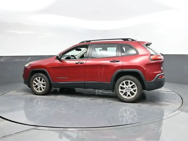 2015 Jeep Cherokee Sport photo 3