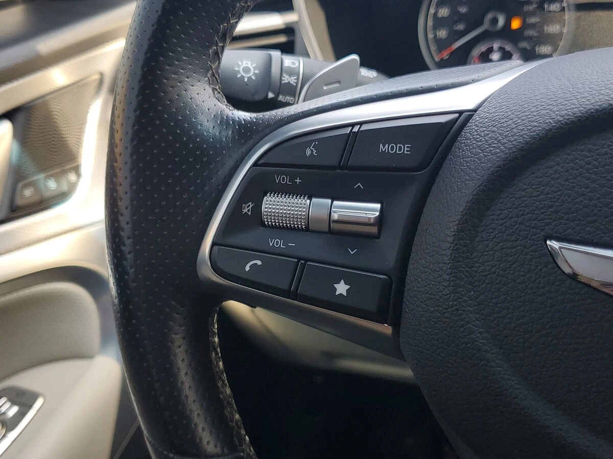 2022 GENESIS G70 Standard - Photo 26