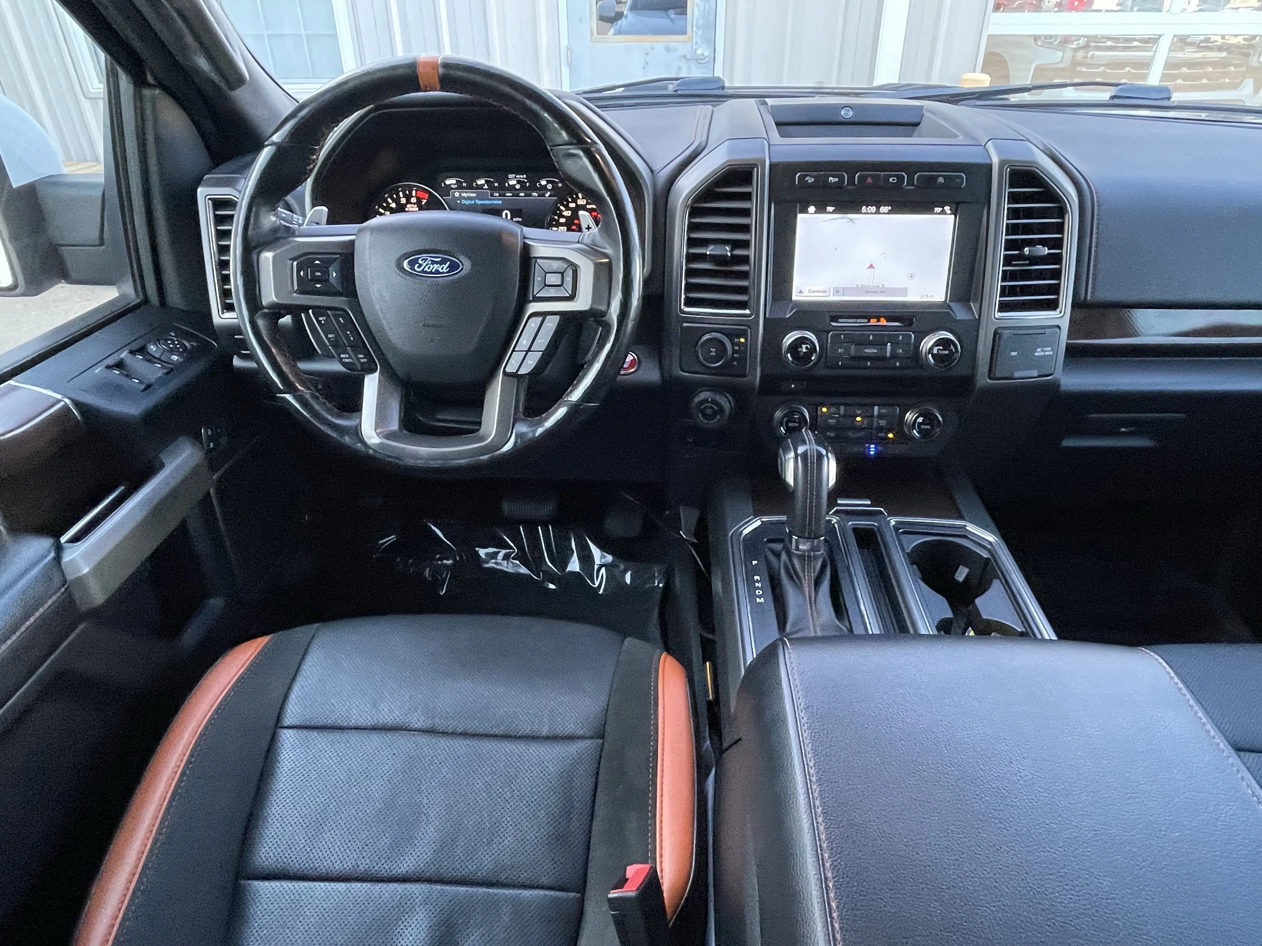 2018 Ford F-150 Raptor photo 26