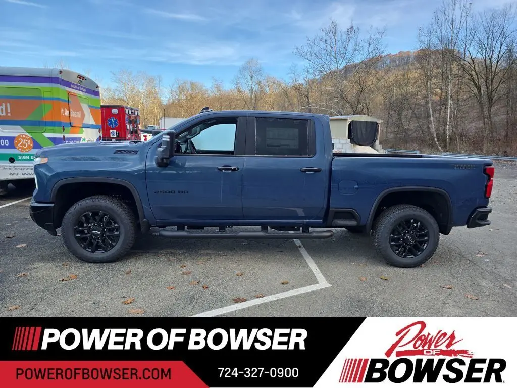 2026 Chevrolet Silverado 2500HD LT photo 2