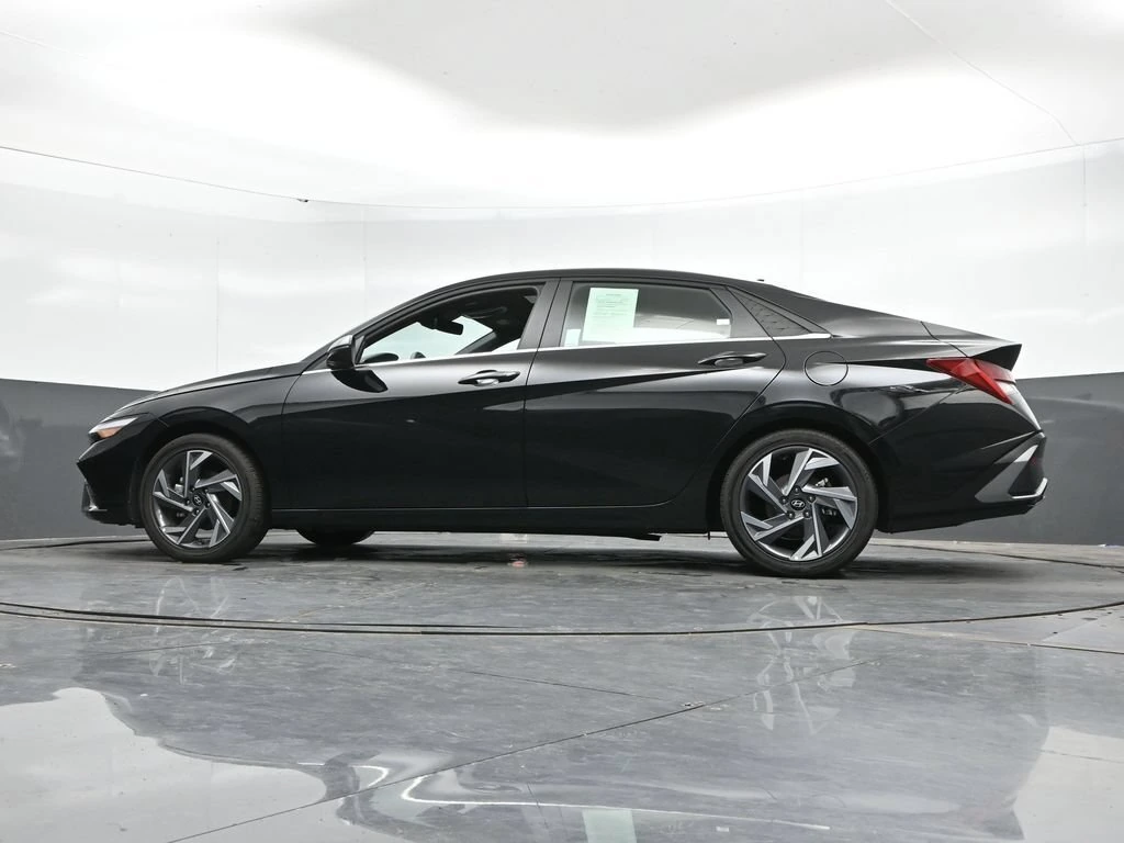 2026 Hyundai Elantra Limited - Photo 47