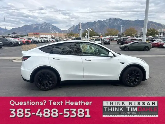 2022 Tesla Model Y Long Range photo 6
