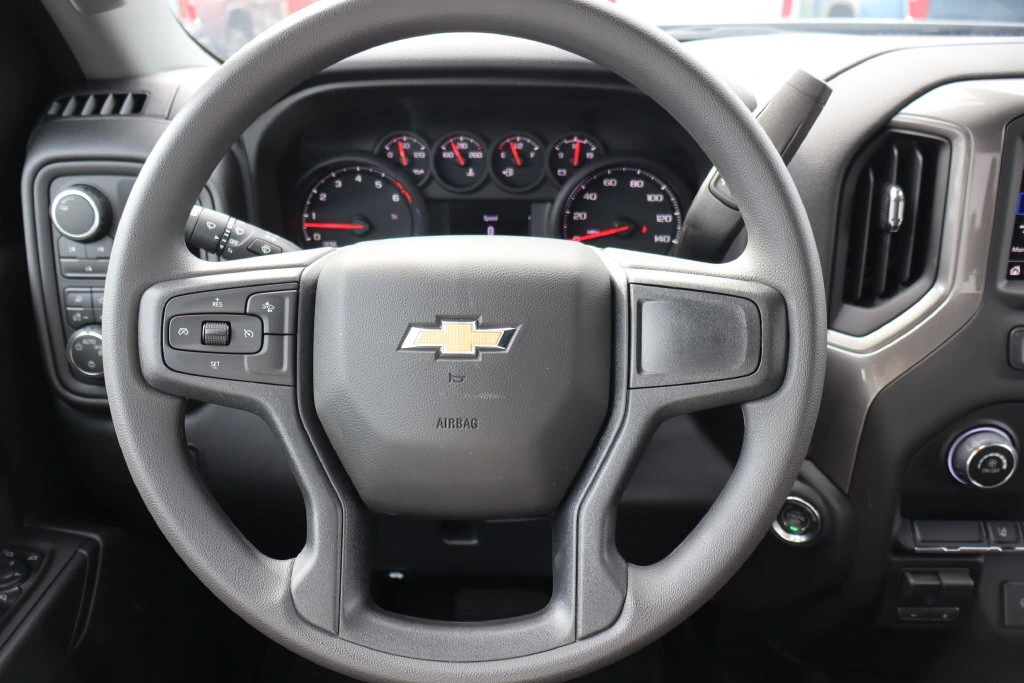 2026 Chevrolet Silverado 2500 HD Custom - Photo 8
