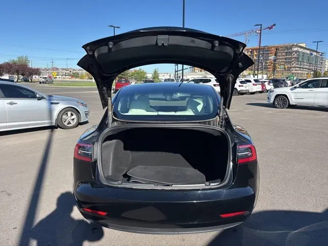 2023 Tesla Model 3 Long Range photo 7