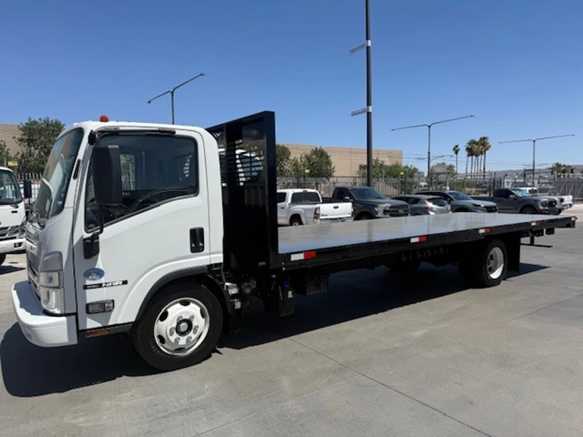 2024 Isuzu NRR