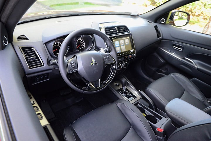 2020 Mitsubishi RVR interior