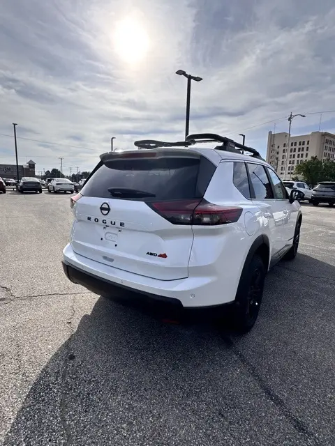 2026 Nissan Rogue SV photo 6