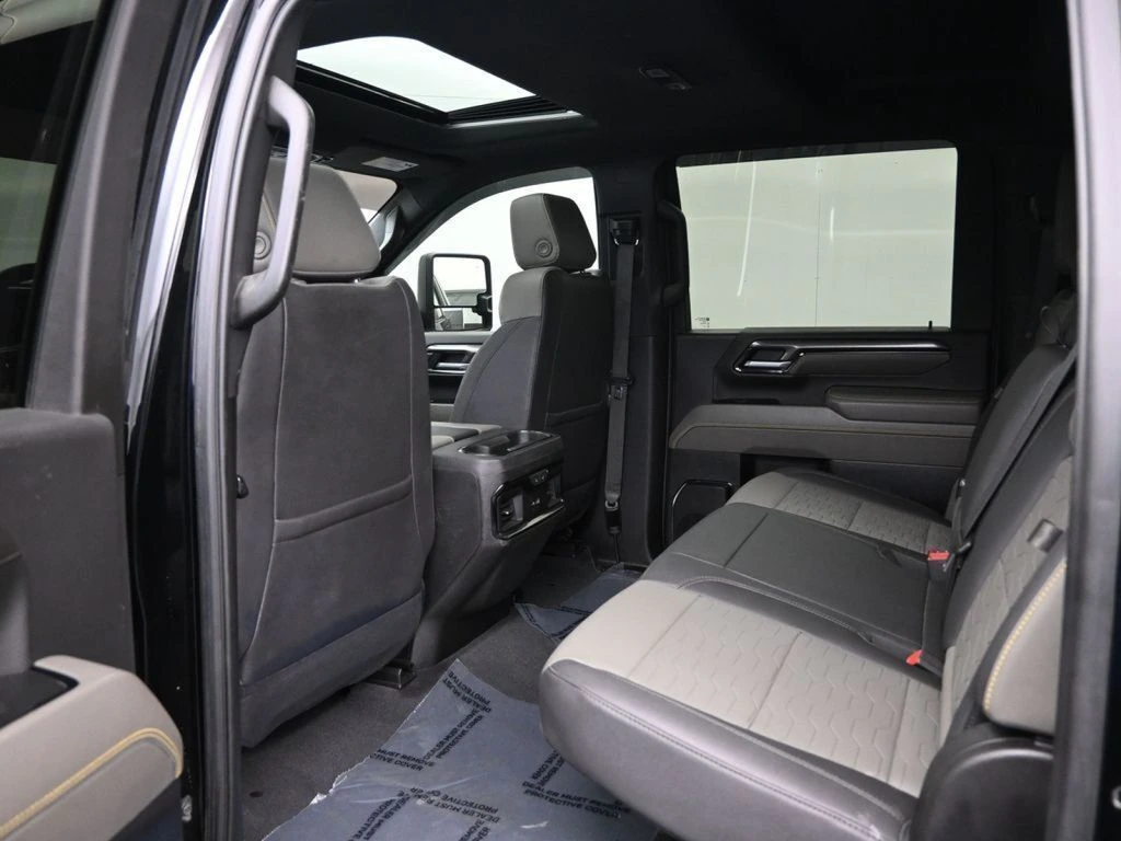 2024 Chevrolet Silverado 2500HD ZR2 - Photo 27