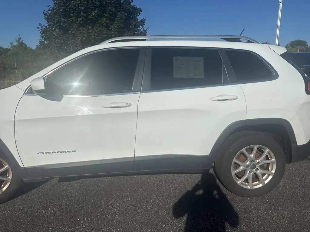 2014 Jeep Cherokee Latitude photo 6