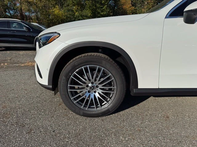 2026 Mercedes-Benz GLC Base - Photo 9