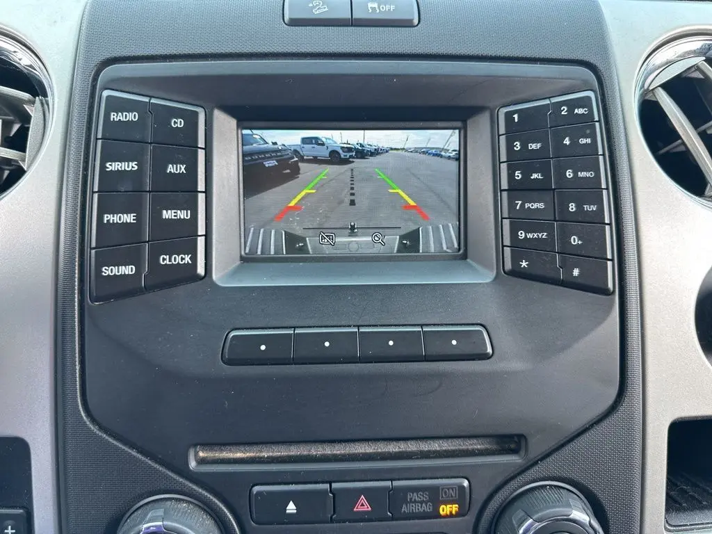 2014 Ford F-150 XLT photo 27