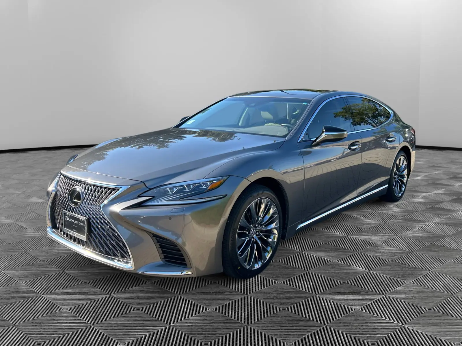 2018 Lexus LS 500 AWD photo 4