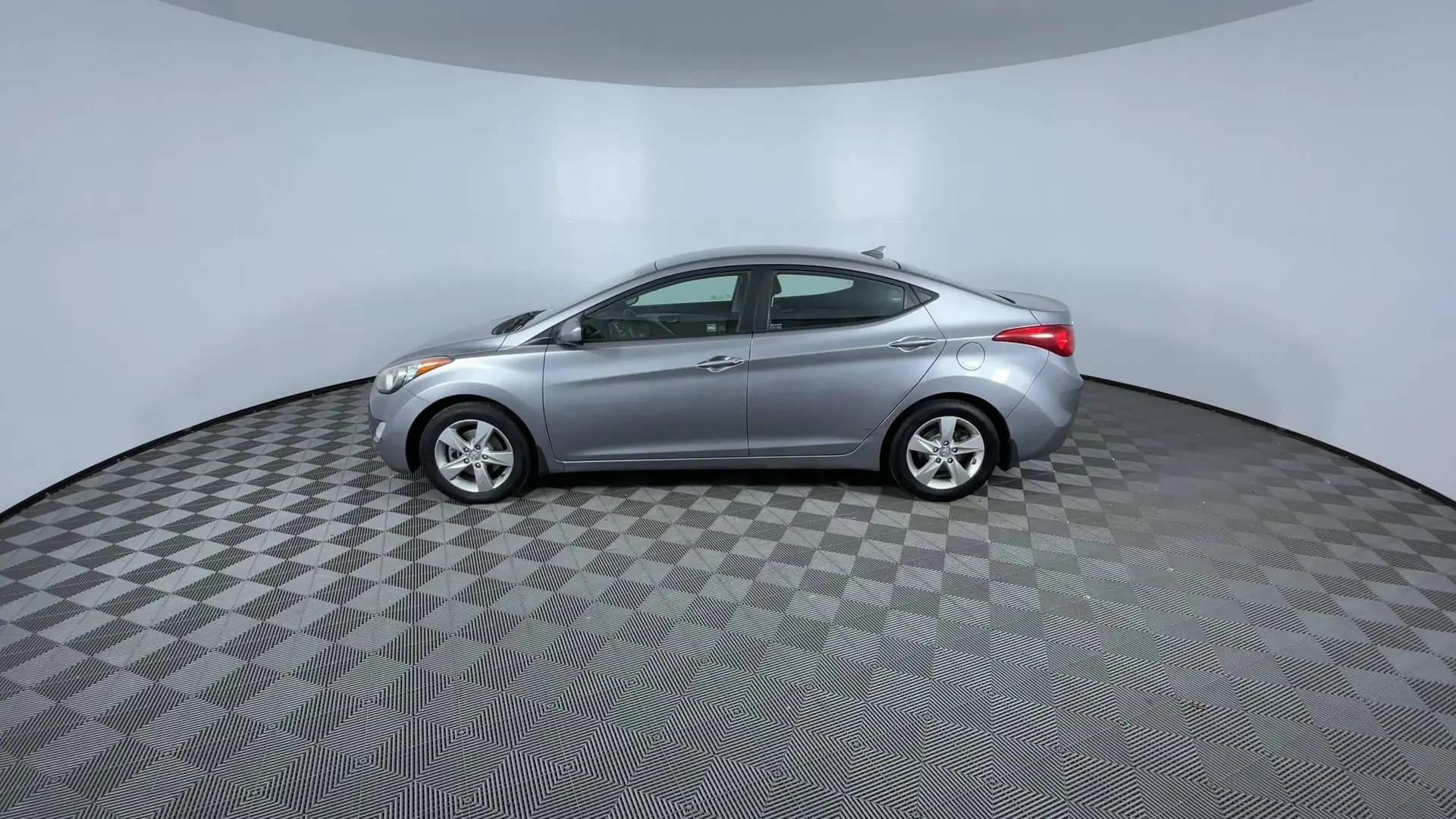 2013 Hyundai Elantra GLS photo 5