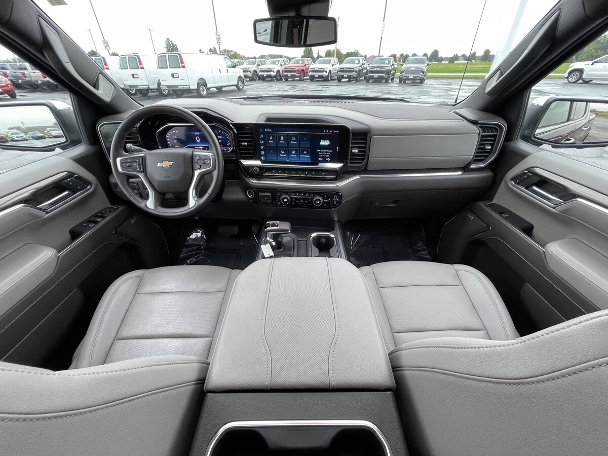 2024 Chevrolet Silverado 1500 LTZ - Photo 29