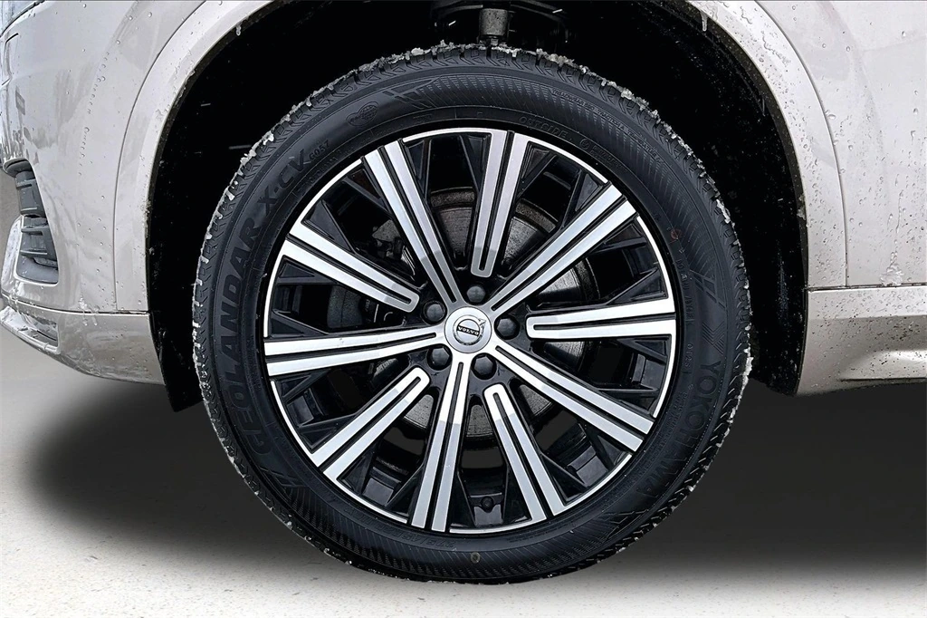 2023 Volvo - image 35