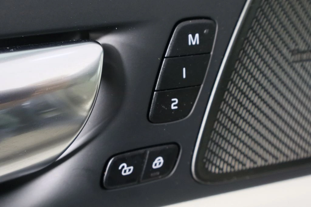 2023 Volvo - image 21