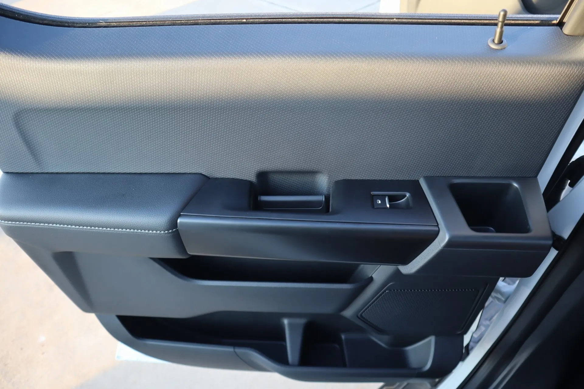 2025 Ford F-150 STX photo 11