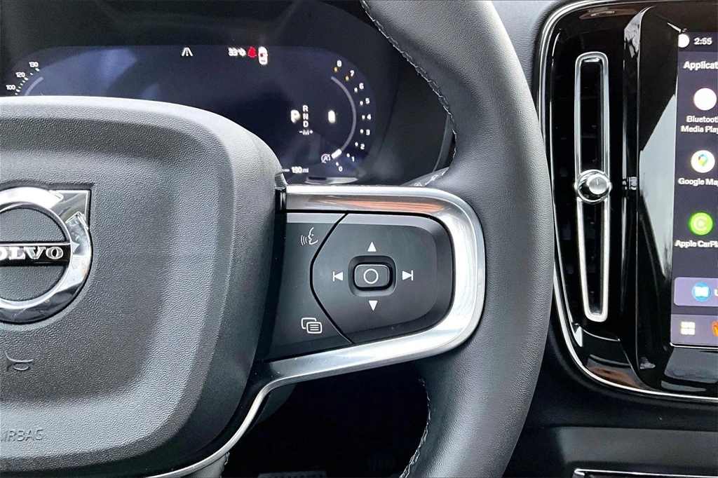 2026 Volvo - image 11