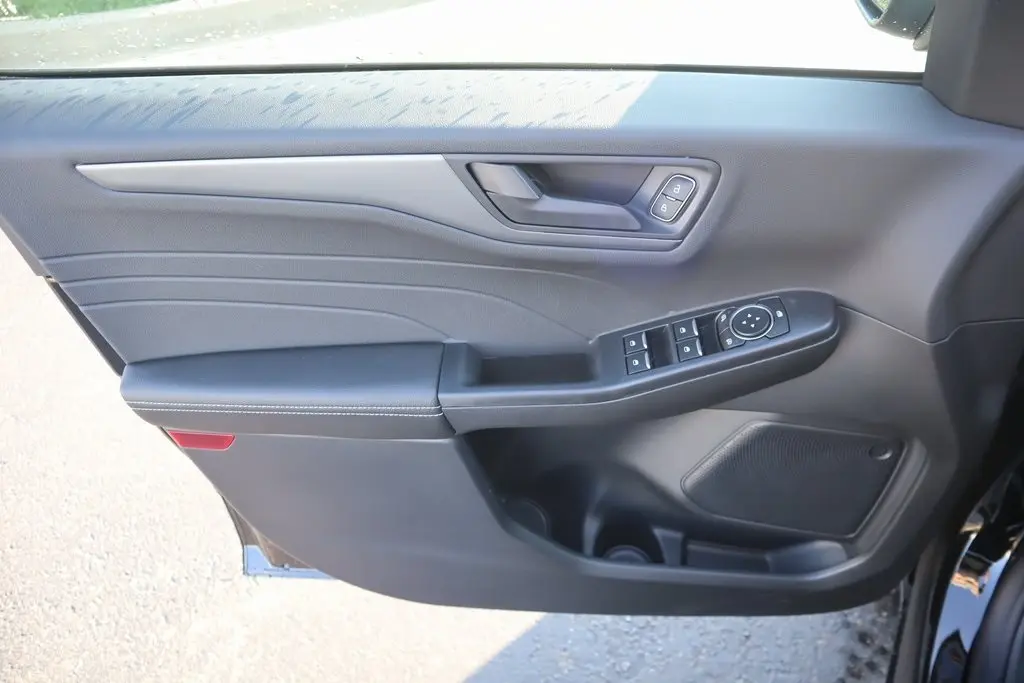 2026 Ford Escape Active photo 15