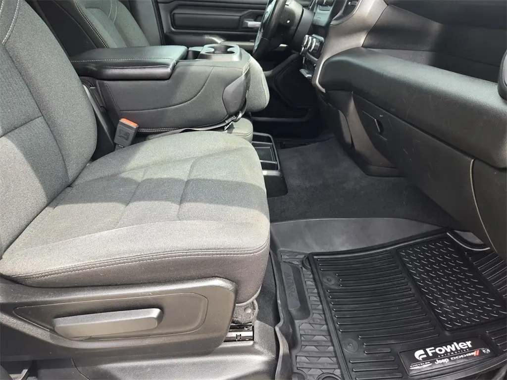 2019 Ram 1500 Tradesman photo 14