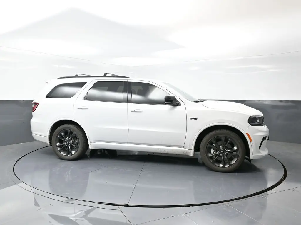 2025 Dodge Durango R/T Plus photo 2
