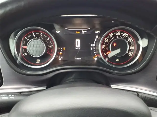 2015 Dodge Challenger SXT photo 28