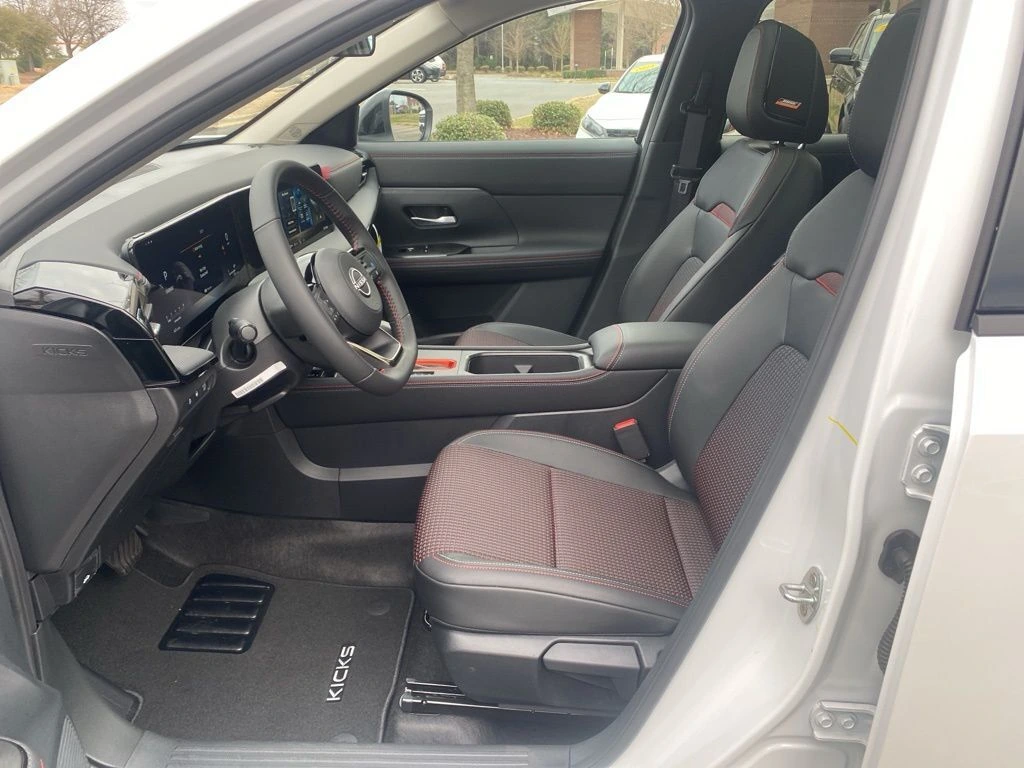 2026 Nissan KICKS SR - Photo 16