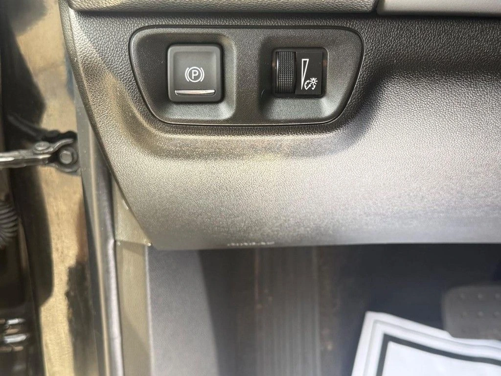 2023 GMC Acadia SLT - Photo 27