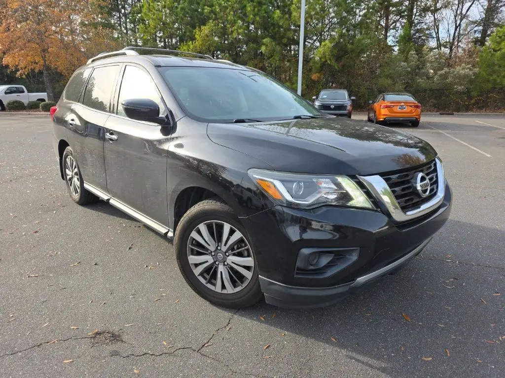 2018 Nissan Pathfinder S