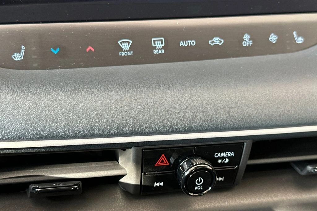 2026 Nissan LEAF Platinum+ - Photo 19