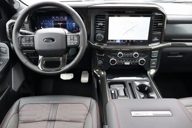 2025 Ford F-150 Lariat photo 6