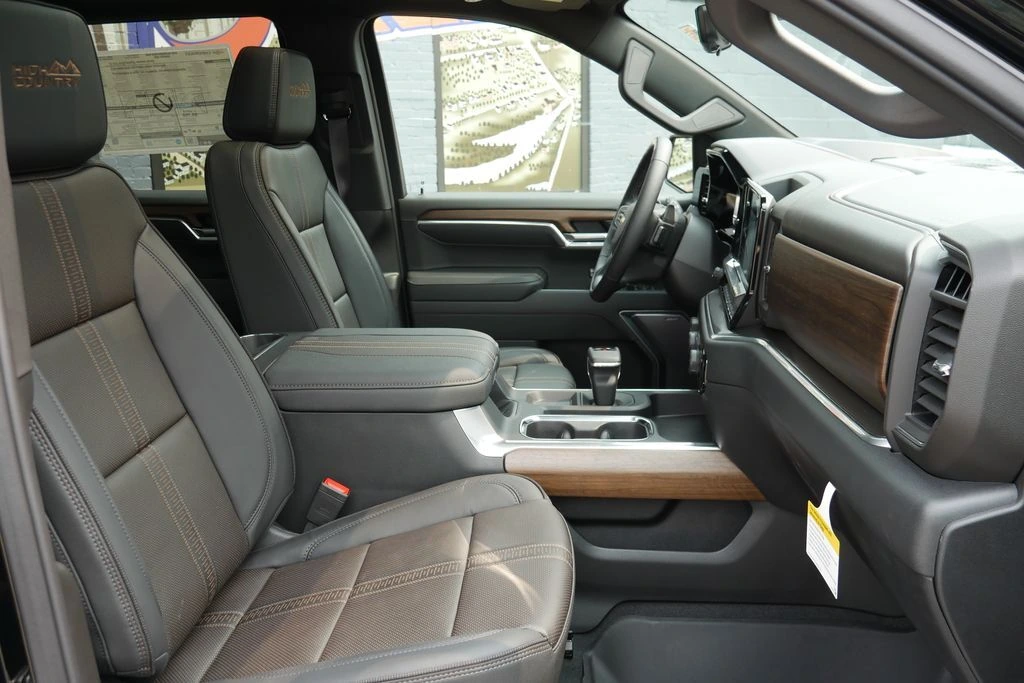 2026 Chevrolet Silverado 1500 High Country - Photo 11