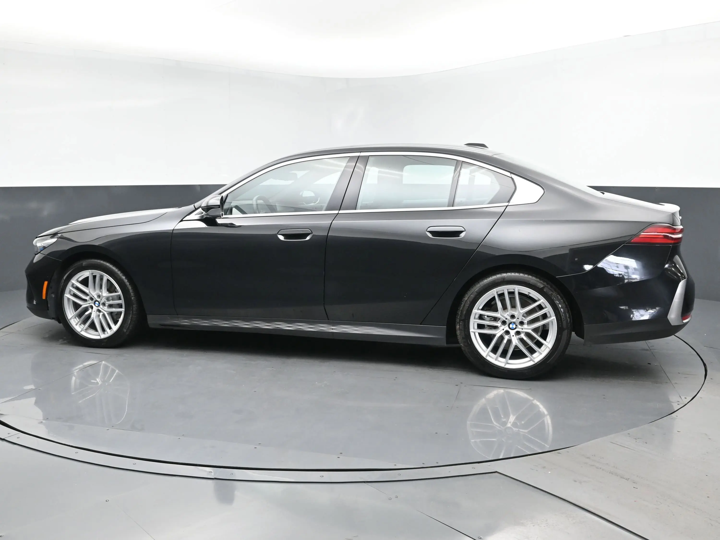 2024 Bmw 530i xDrive photo 4