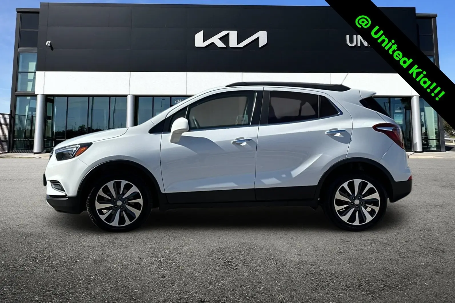 2022 Buick Encore Preferred photo 7