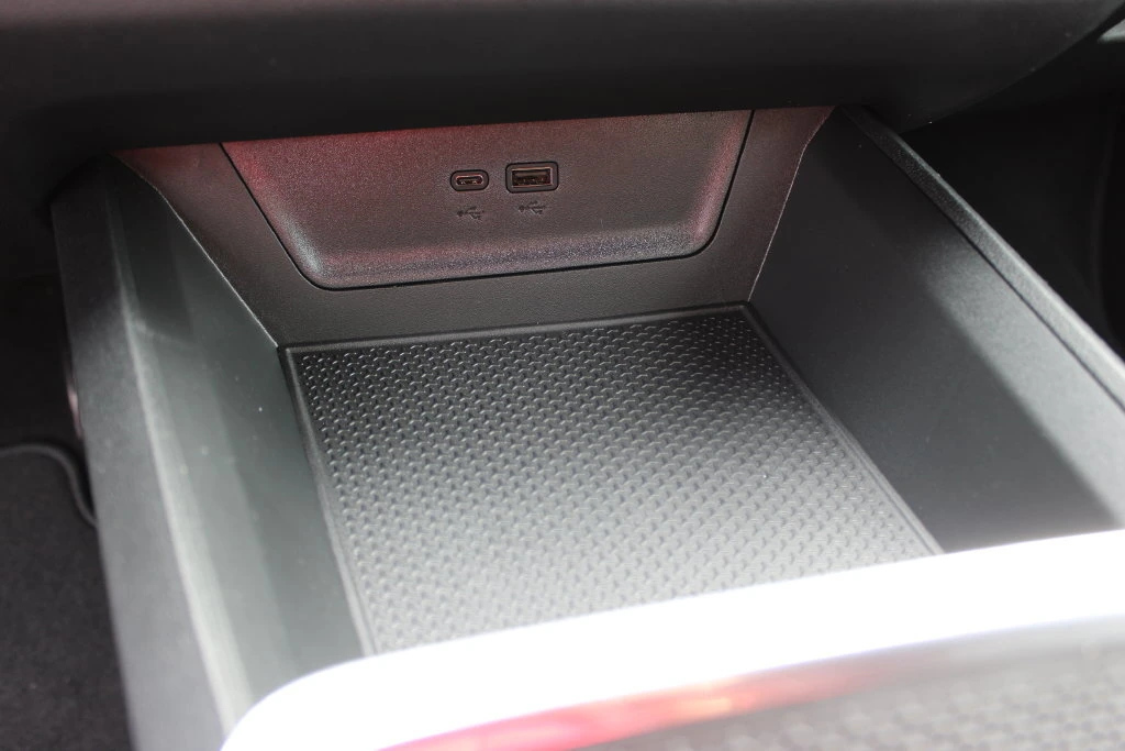 2027 Chevrolet Equinox LT - Photo 20