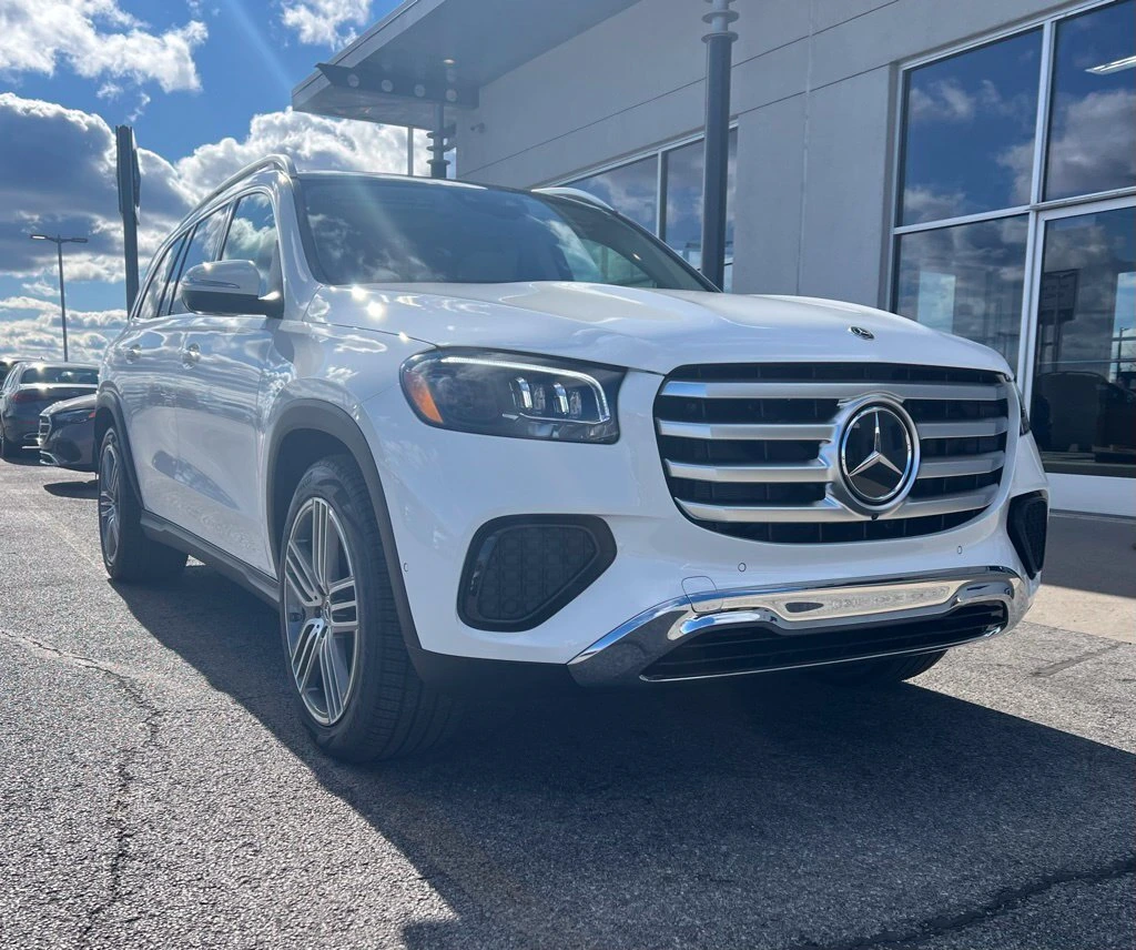 2026 Mercedes-Benz GLS Base