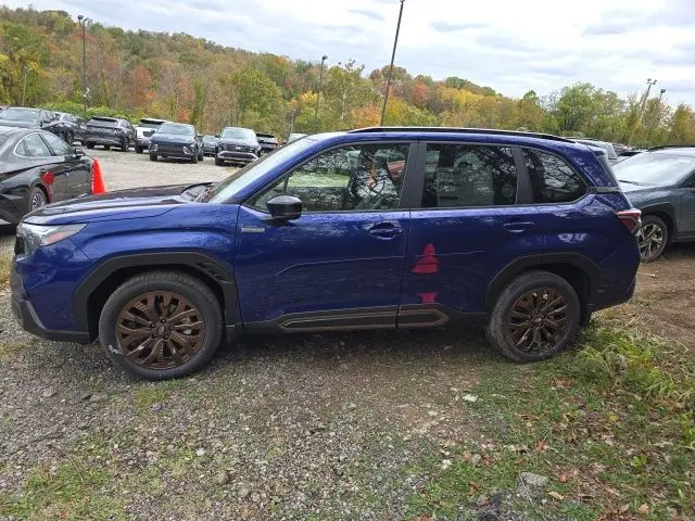 2025 Subaru Forester Sport photo 2