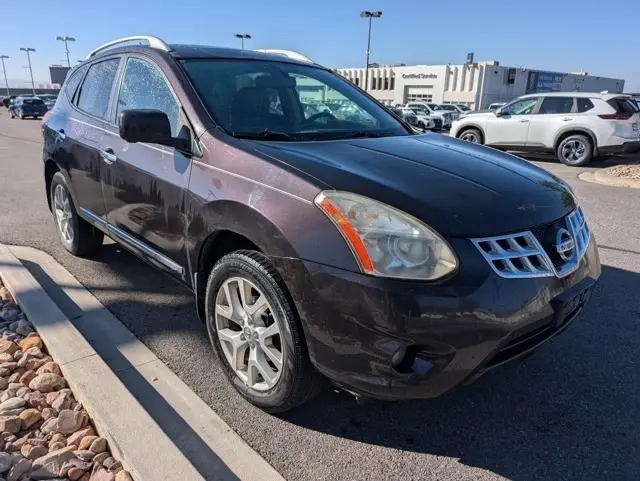 2013 Nissan Rogue SL photo 3