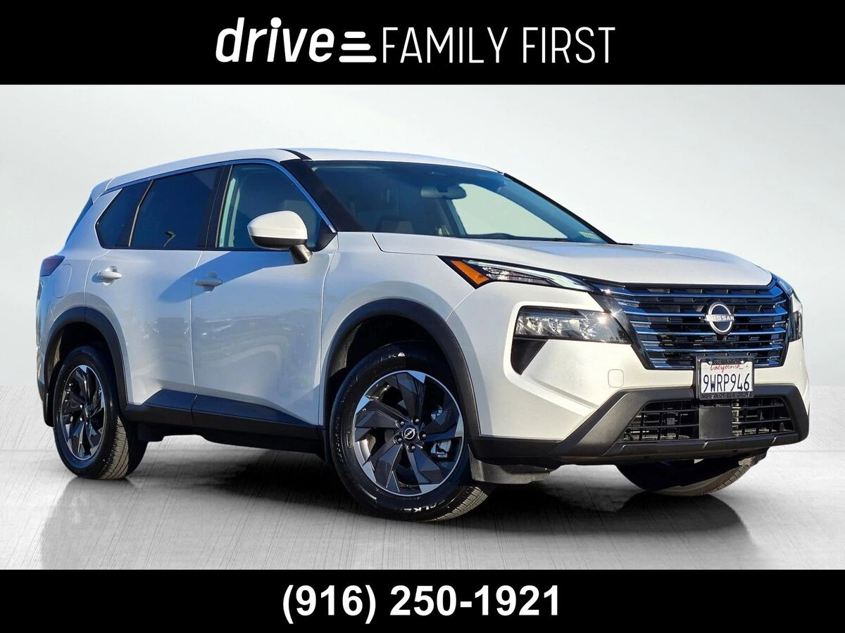 2026 Nissan Rogue SV FWD's photo