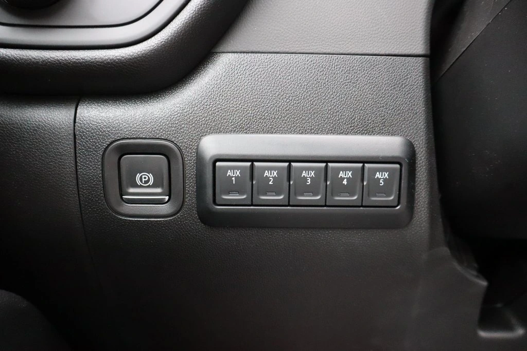 2025 Chevrolet Silverado 3500 HD Work Truck - Photo 21