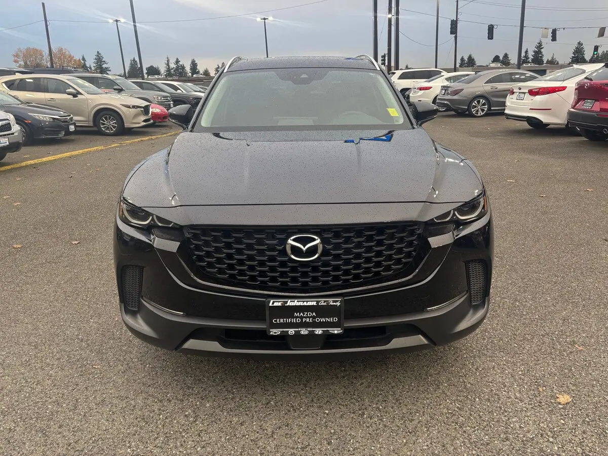 2023 Mazda CX-50 2.5 Preferred Plus photo 2