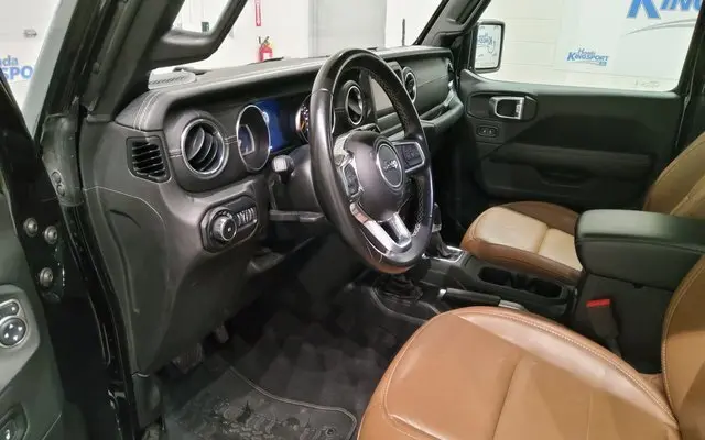 2021 Jeep Wrangler Unlimited Sahara photo 12