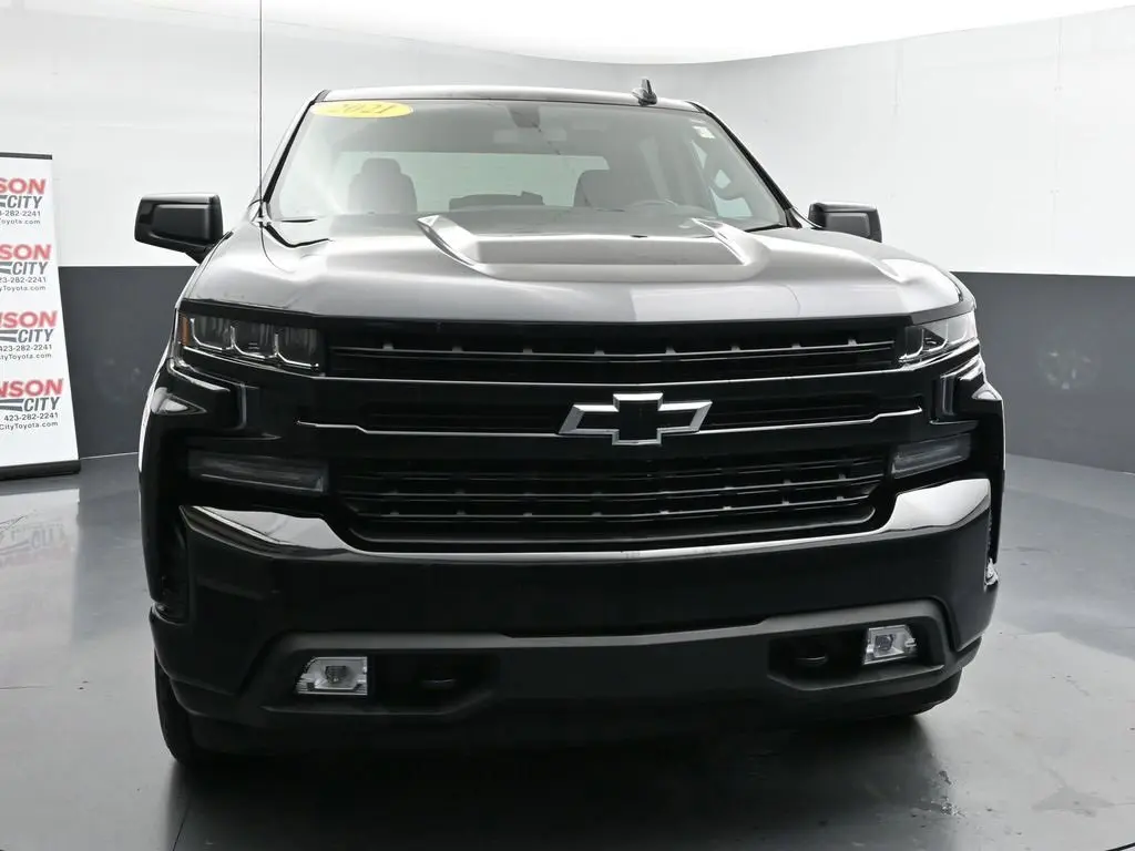 2021 Chevrolet Silverado 1500 RST photo 2