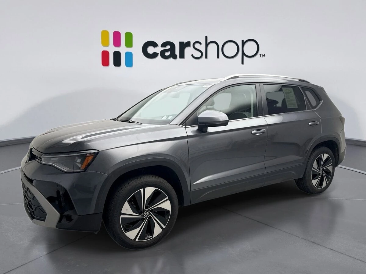2025 Volkswagen Taos 1.5T SE 4Motion's photo