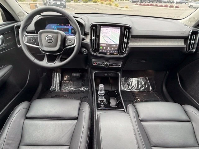 2026 Volvo XC40 Ultra - Photo 10